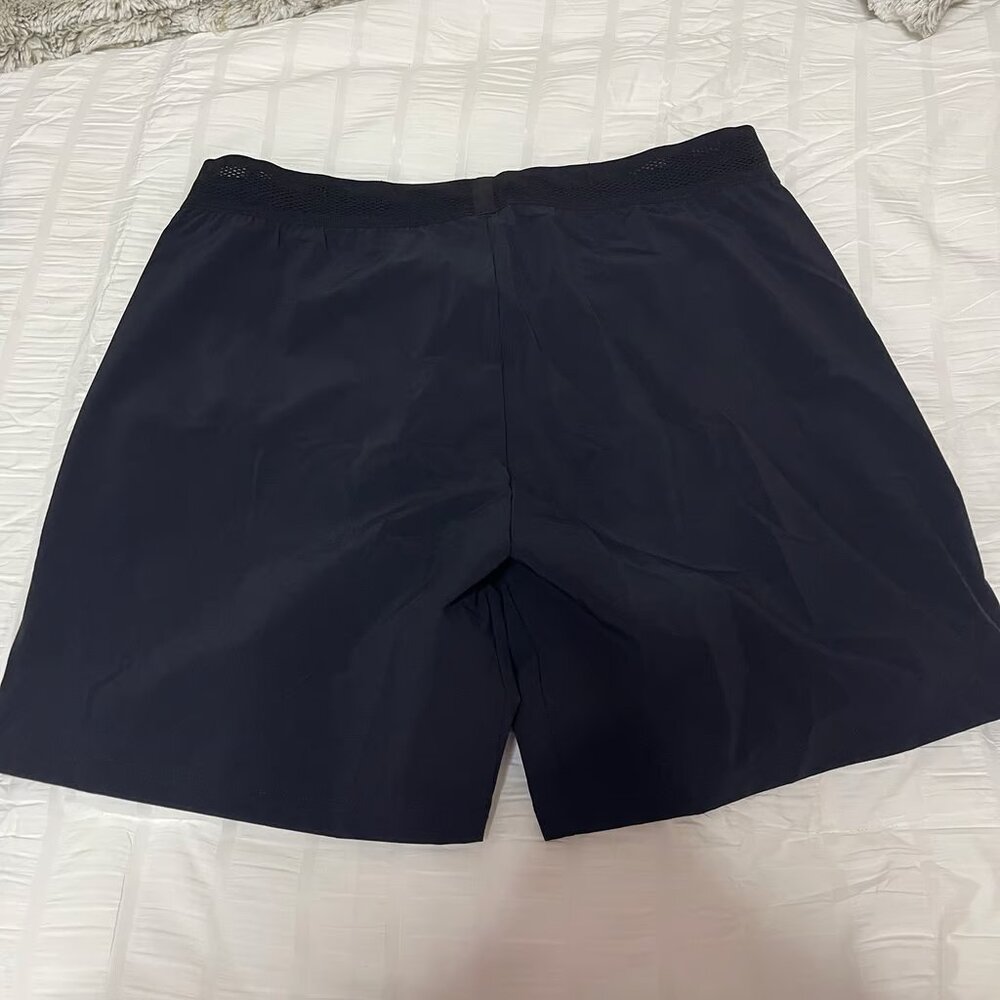 Nobull Solid Stretch Shorts - Picture 2 of 3